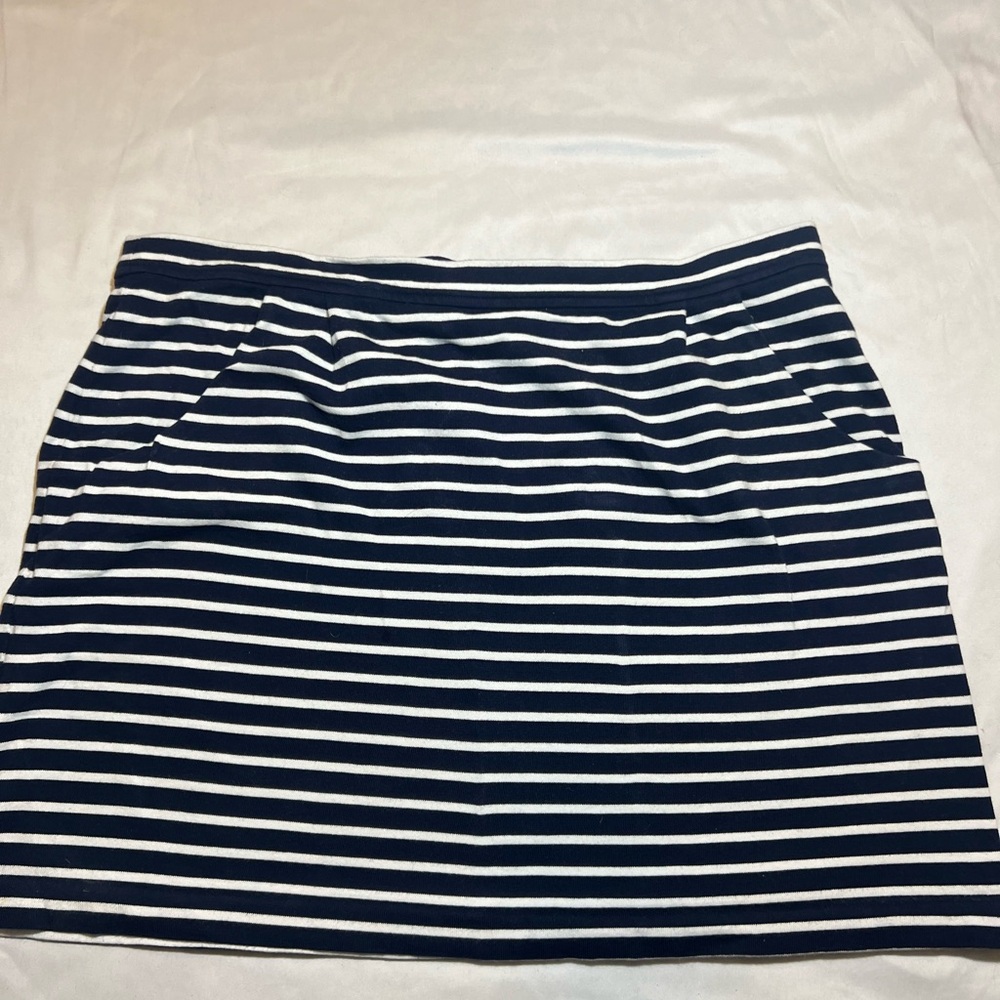 Crown & Ivy Womens Skirt Size 2XL Blue White Stripe Pockets Nautical Cruise